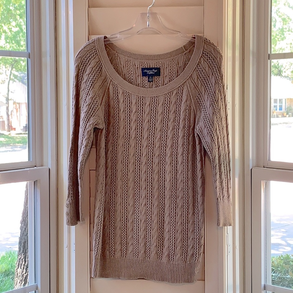 American Eagle Sweater.